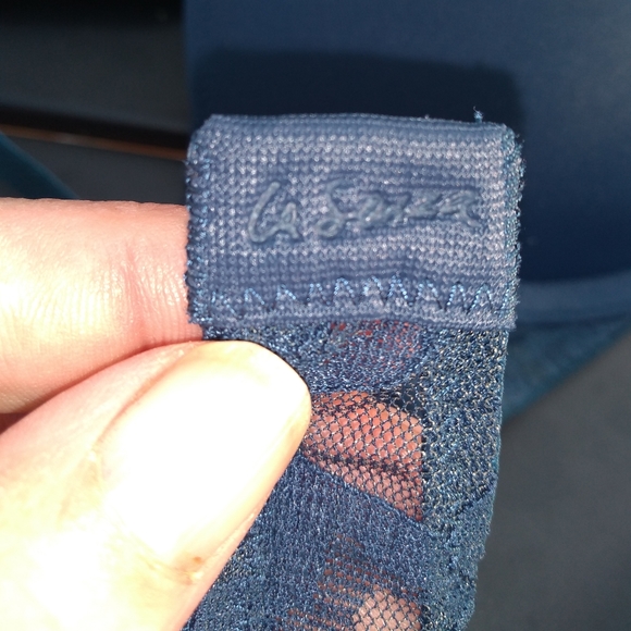 La Senza Remix Push Up Bras, Blue 34B & Black 34C, Underwire - Picture 4 of 15